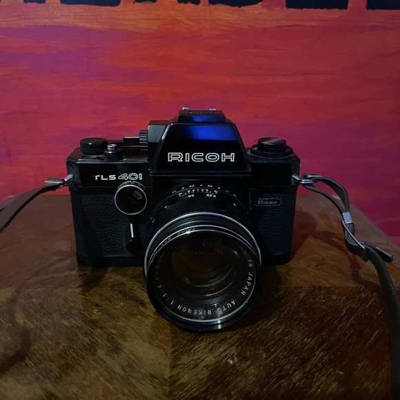 TLS 401 Vintage Camera - Picture 2 of 8